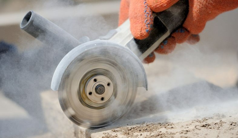 Incapacidad permanente total derivada de enfermedad profesional por silicosis a trabajador en desempleo