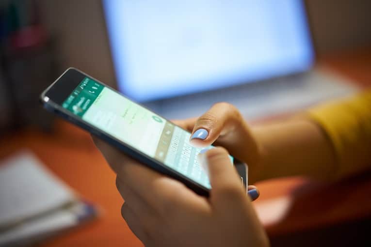 insulto al empresario en un grupo de WhatsApp
